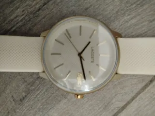 Reloj Lacoste Dorado y Beige