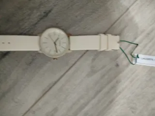 Reloj Lacoste Dorado y Beige