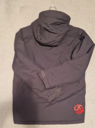 Chaqueta Ternua  gris y azul. Talla 16 ( 12-13)
