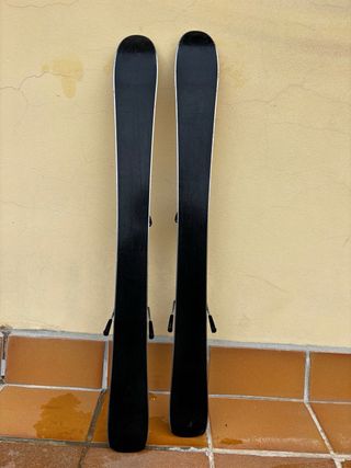 Esquís infantiles Ben 10 87cm + Botas