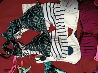 Lote de 32 Piezas Bikinis