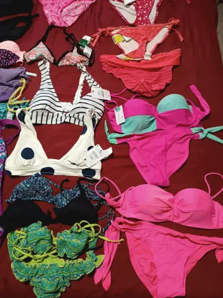 Lote de 32 Piezas Bikinis