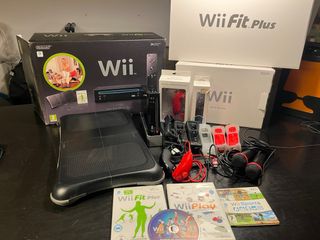 Nintendo Wii Fit Plus Pack + Accesorios