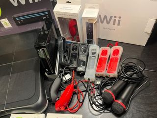 Nintendo Wii Fit Plus Pack + Accesorios