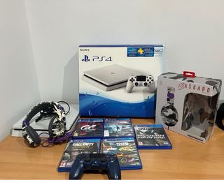 Consola PS4 Blanca + 5 Juegos + Auriculares