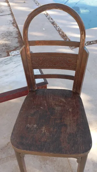 Conjunto mesa y sillas para restaurar