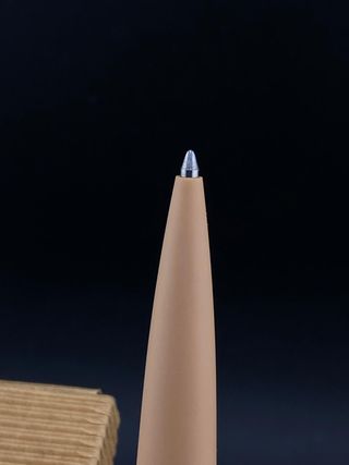 Bolígrafo Caran d'Ache Dune Beige