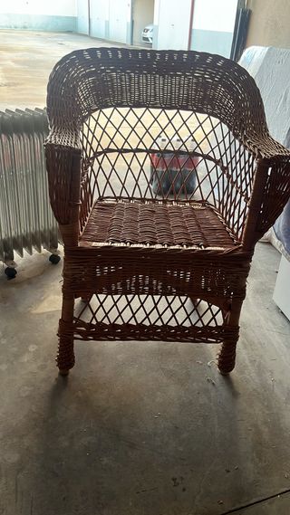 Poltrona in vimini marrone