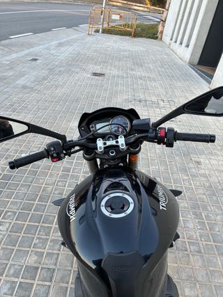 Triumph Street Triple S Negra 2018