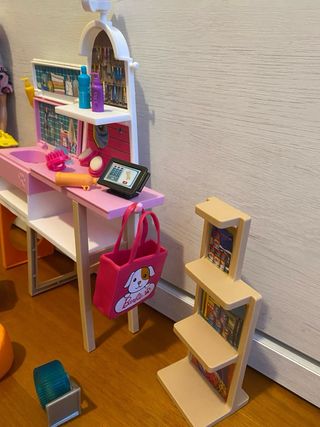 Barbie Negozio di Animali Domestici con Accessori