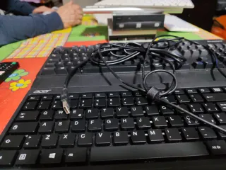 2 Tastiere Acer e Lenovo Nere