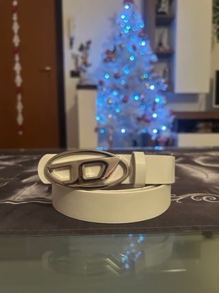 Cintura Diesel bianca con fibbia logo