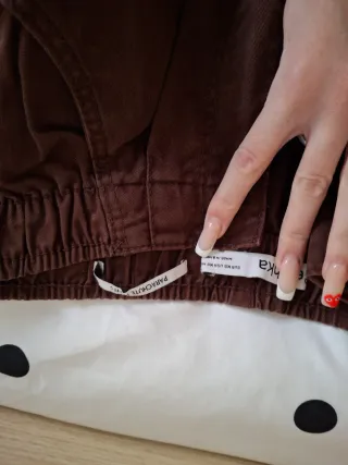 Pantalón Parachute Bershka Marrón Mujer