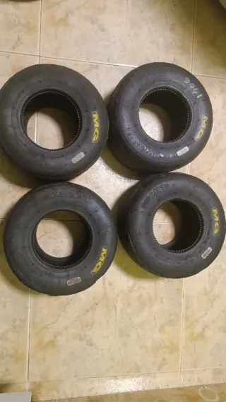 Neumáticos Kart MG Amarillos (delanteros)