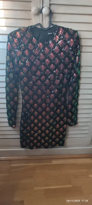 Vestido fiesta lentejuelas negro talla 38