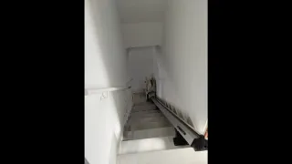 Silla salvaescalera con poco uso.