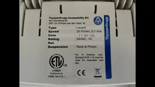 Silla salvaescalera con poco uso.