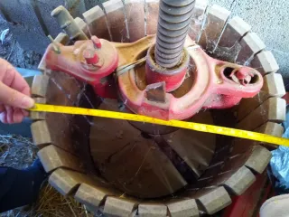 Prensa de vino manual de madera