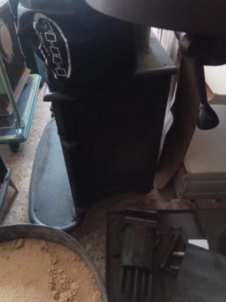 Chimenea de fundición negra
