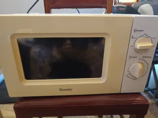 Microondas Bluesky