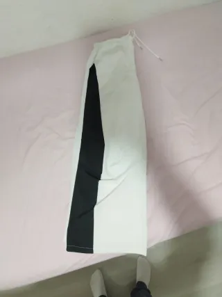 Pantalón blanco y negro talla S sin estrenar