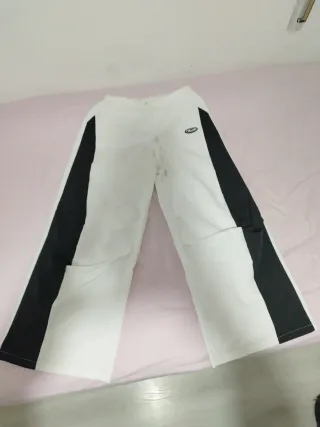 Pantalón blanco y negro talla S sin estrenar