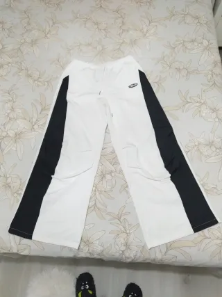 Pantalón blanco y negro talla S sin estrenar