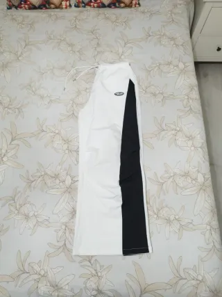 Pantalón blanco y negro talla S sin estrenar