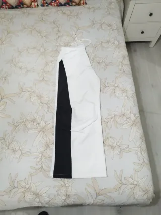 Pantalón blanco y negro talla S sin estrenar