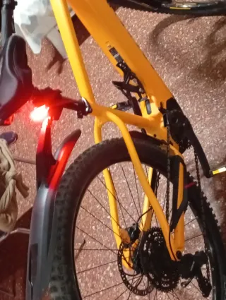 Bicicleta Eléctrica Montaña E-Expl 520