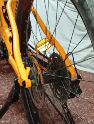 Bicicleta Eléctrica Montaña E-Expl 520