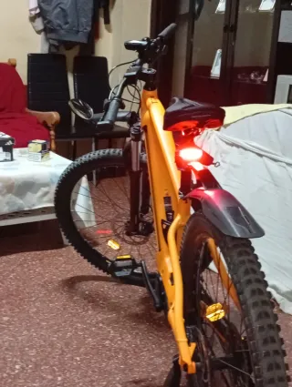 Bicicleta Eléctrica Montaña E-Expl 520