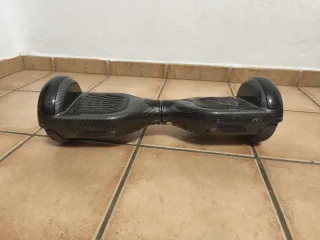 Hoverboard Negro con Diseño Carbono + Complementos