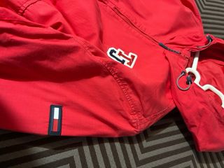 Chaqueta Tommy Jeans Roja