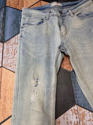 Pantalones vaqueros Green Coast desgastados