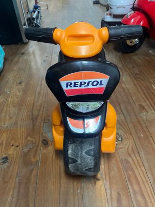 Moto de juguete Repsol