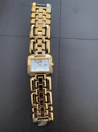 Reloj Lotus Dorado