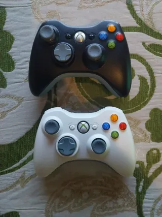 Mandos Xbox 360 (Negro y Blanco)