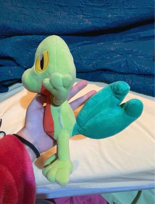 Pelúcia Pokémon Treecko Original