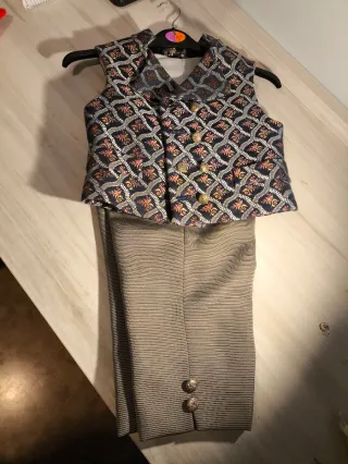 Traje Típico Chaleco y Pantalón