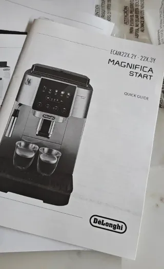 Cafetera Delonghi Magnifica Start Negra
