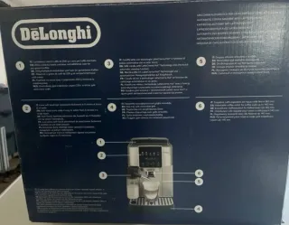 Cafetera Delonghi Magnifica Start Negra