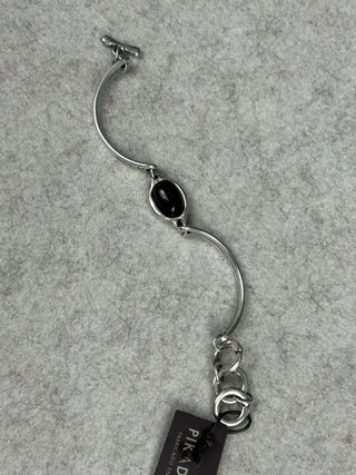 Pulsera bañada en plata piedra negra