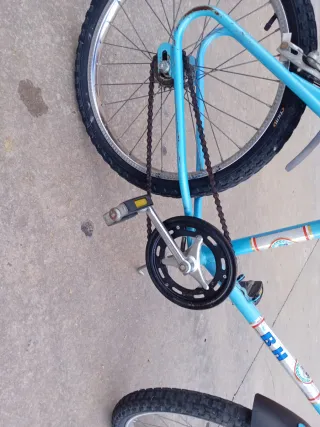 Bicicleta BH Bicicross restaurada Y barnizada