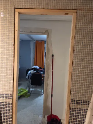 Montaje de puertas y premarcos