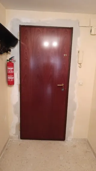 Montaje de puertas y premarcos