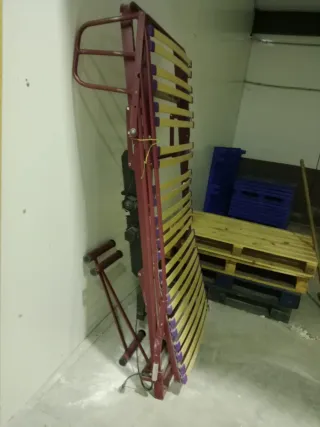 Cama articulada con colchón antiescaras