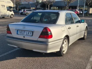 Mercedes-Benz Clase C220 cdi w202