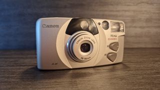 Cámara Canon Prima Zoom 85N Analógica