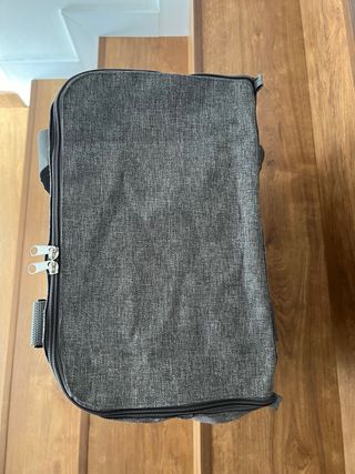 Bolsa de transporte plegable con ruedas nueva.